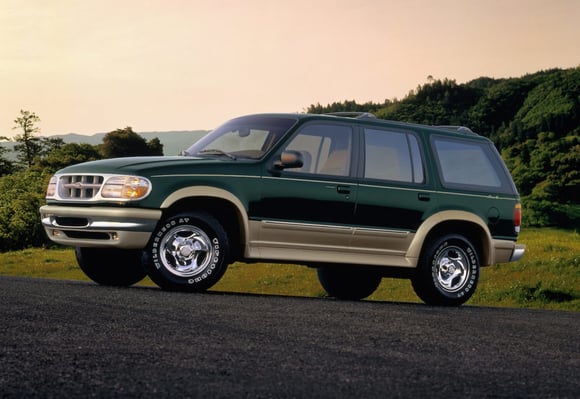 1997-Ford-Explorer-truestories-car-pro-1-e1521483247447-1038x715