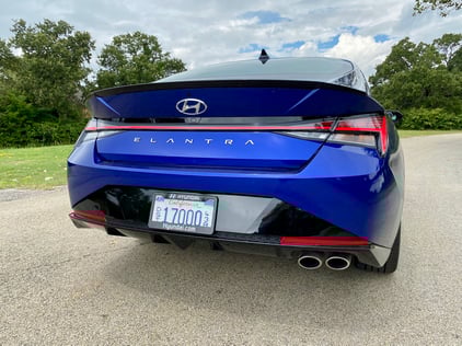 2021-Hyundai-elantra-nline-tail-end-carprousa.jpg
