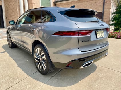 2021-Jaguar-Fpace-2-carprousa