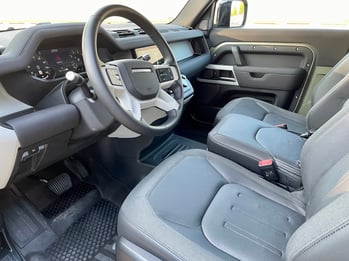 2021-Land-Rover-Defender-p90-First-Edition-Interior1-carprousa.-1