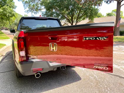 2021-honda-ridgeline-tailgate-swing-open-carprousa