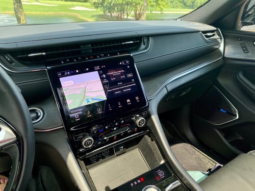 2021-jeep-grand-cherokee-l-cabin