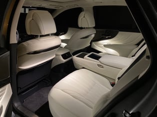 2021-lexus-ls-500-rear-seat-night-carprousa