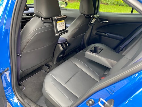 2021-lexus-ux250-rear-seats-carprousa