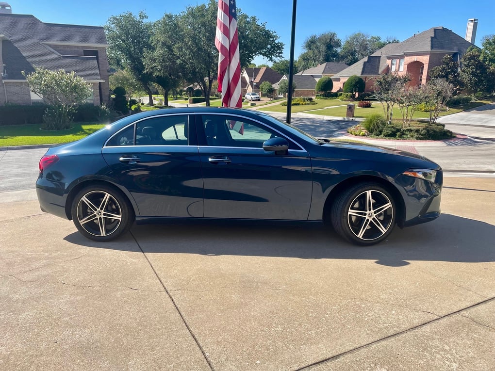 2021 Mercedes-Benz A220