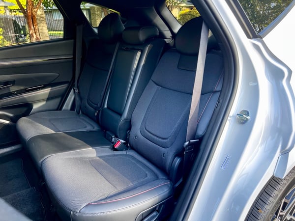 2022-Hyundai-Tucson-NLine-back-seat-carpro.
