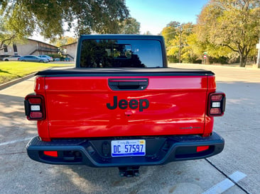 2022-Jeep-Gladiator-Texas-Trail-Edition-tail-end2-carprousa.jpg