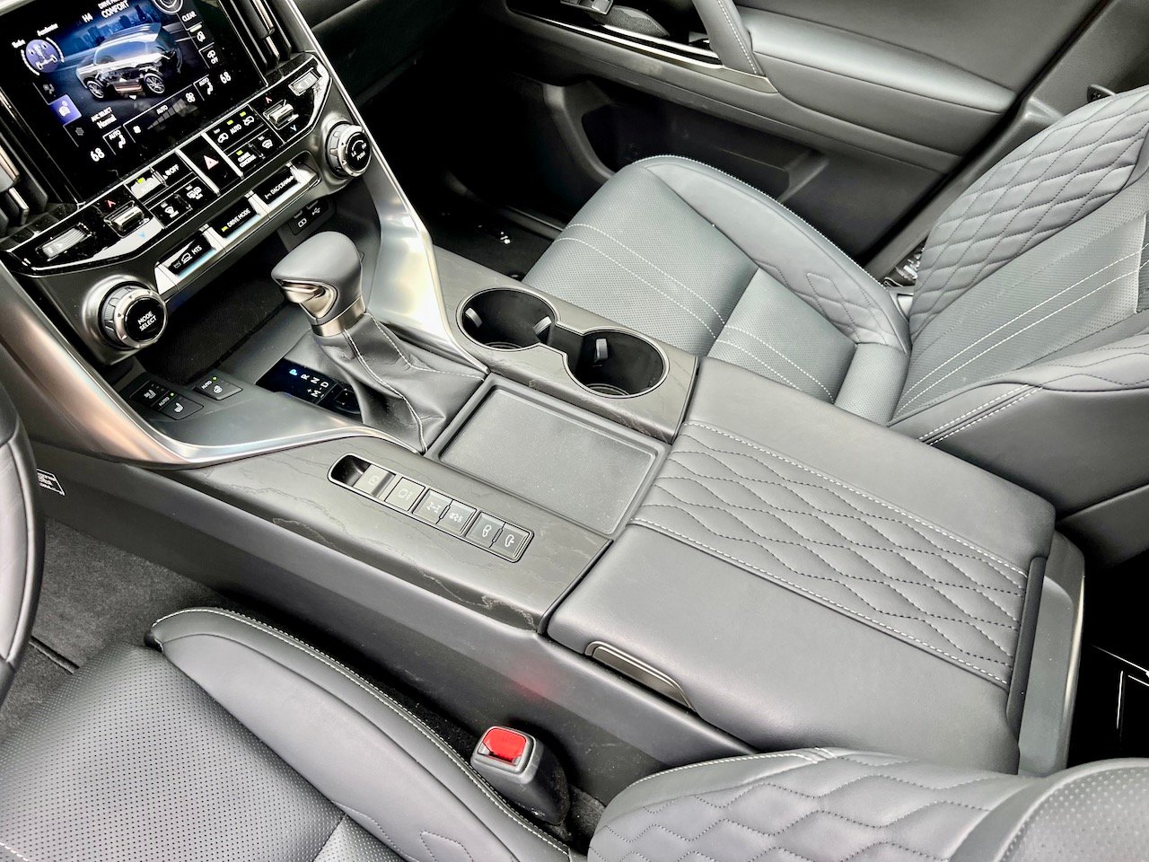 2022-Lexus-LX-Ultra-Luxury-center-console-wide-CarPro
