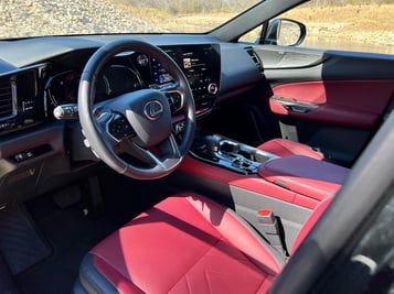 2022-Lexus-Nx-350-interior-1-carprousa