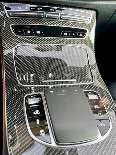 2022-Mercedes-AMG-e53-console-carpro. (1)