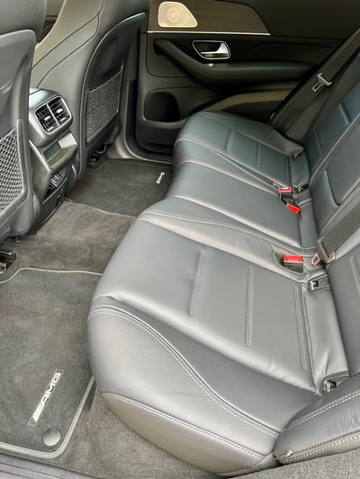 2022-Mercedes-Benz-GLE-450-back-seat-carpro.