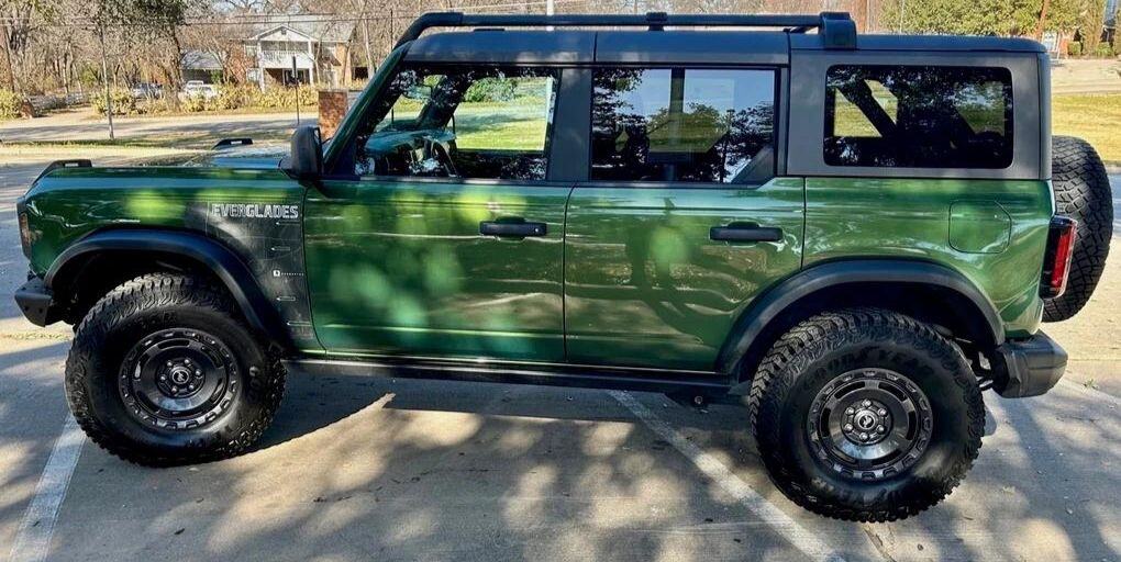 2022 Ford Bronco Everglades Edition.  Photo: CarPro.