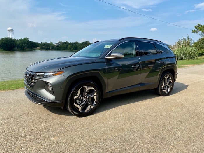 2022 Hyundai Tucson Limited AWD Hybrid Review