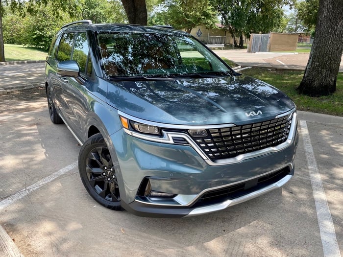 2022 Kia Carnival MPV SX Prestige Review