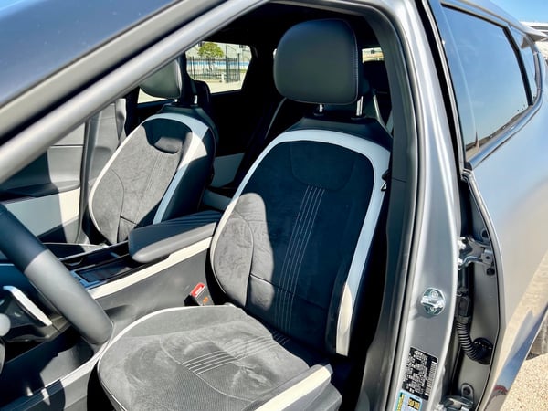 2022-kia-ev6-gt-driver-seat-carpro (1)