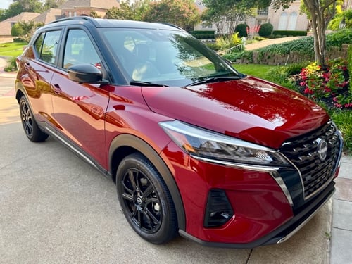 2022-nissan-kicks-sr-CU-feature-carpro