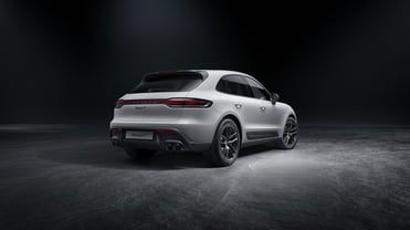 2022-porsche-macan-t-tail-end-credit-porsche