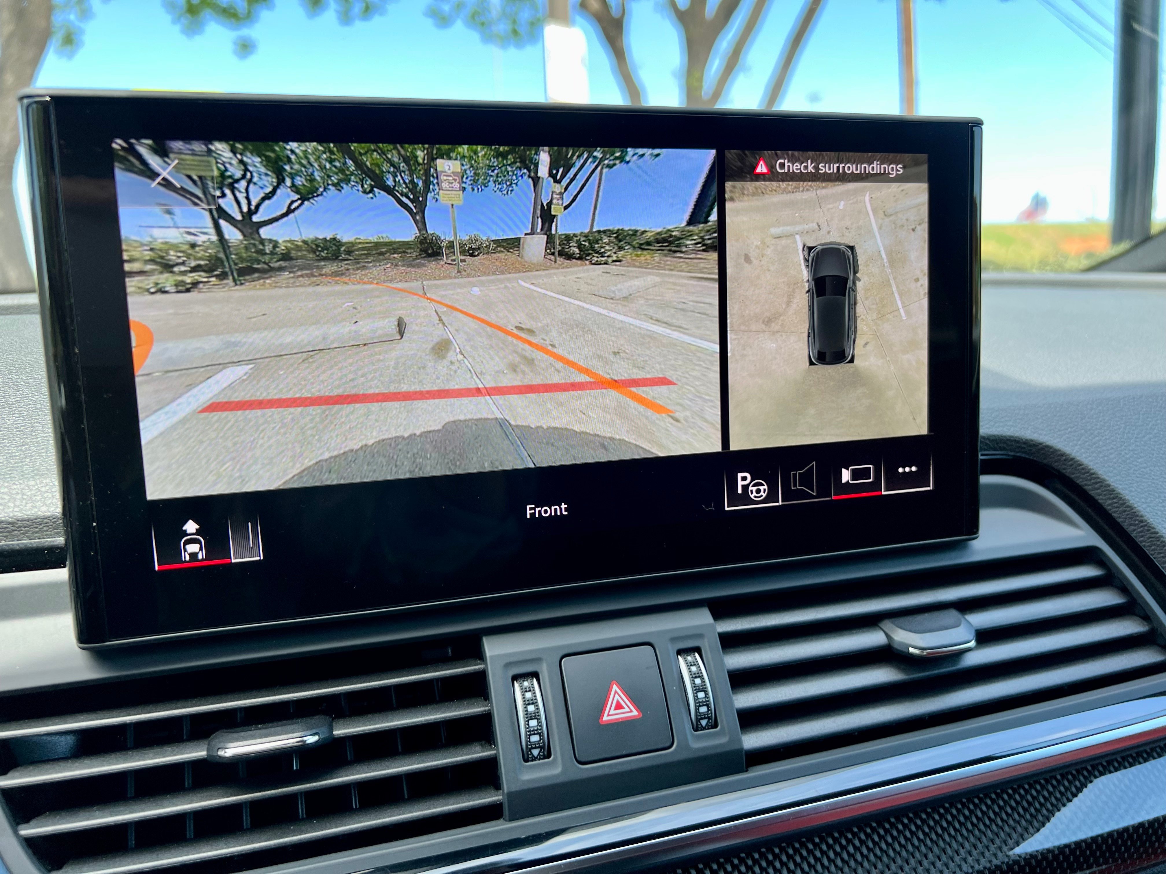 2023-AudiSQ5-Prestige-backup-cameraJPG