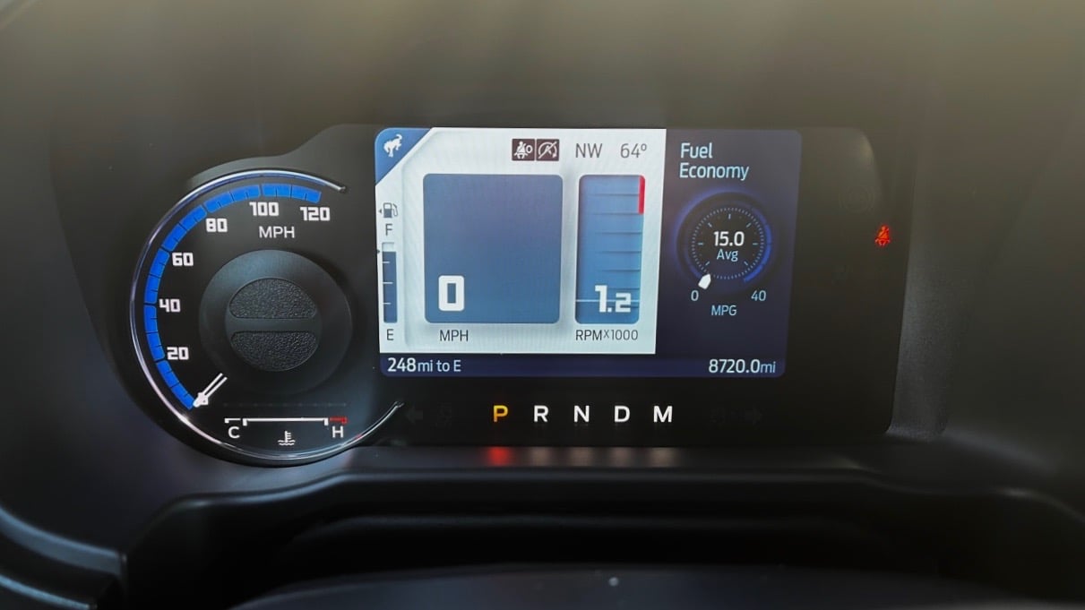 2023-Ford-Bronco-Everglades-digital-display (2)