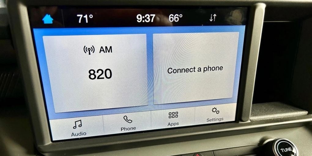 2023 Ford Maverick Lariat Hybrid. CarPro.