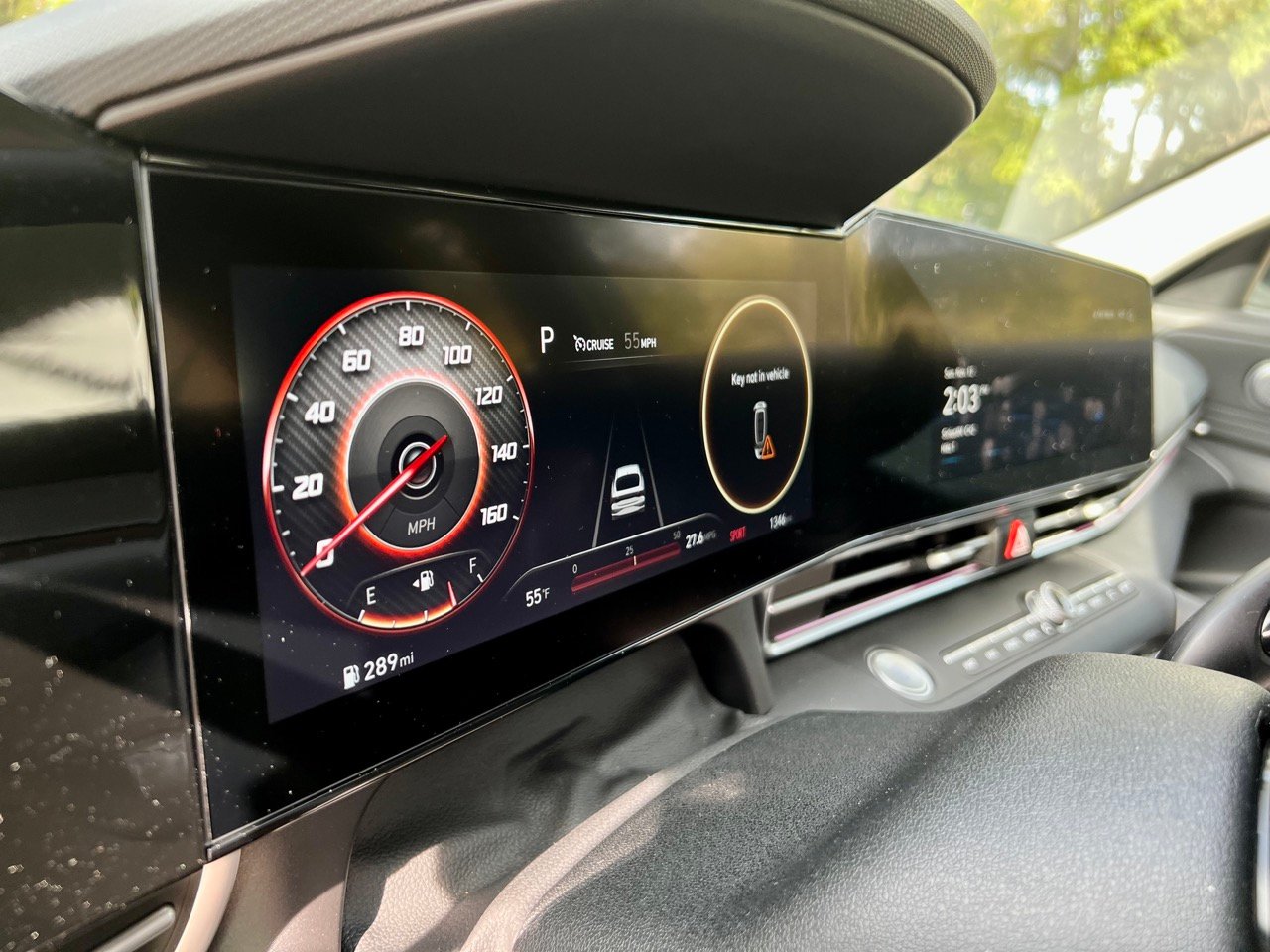 2023-Hyundai-elantra-driver-display