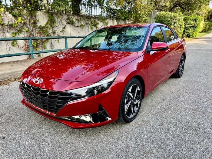 Review: 2023 Hyundai Elantra Limited