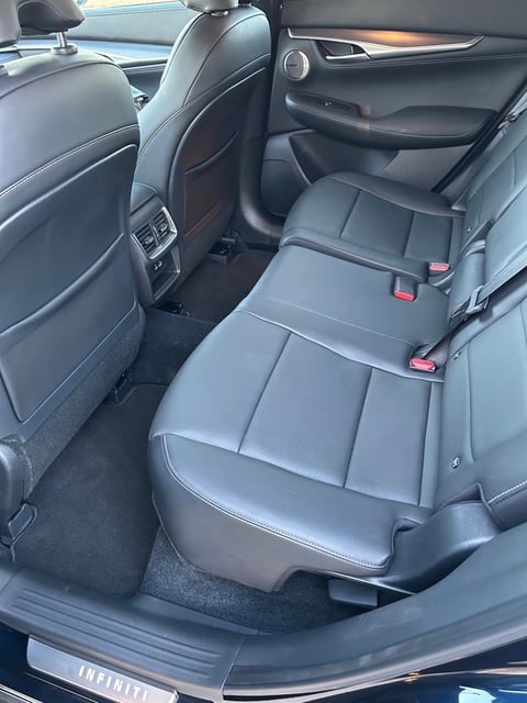 2023-INFINITI-QX55-rear-seats-CARPRO.
