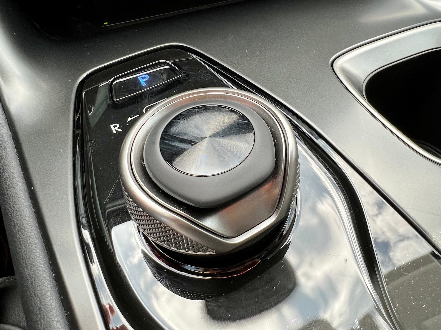 2023-Lexus RZ-dialJPG