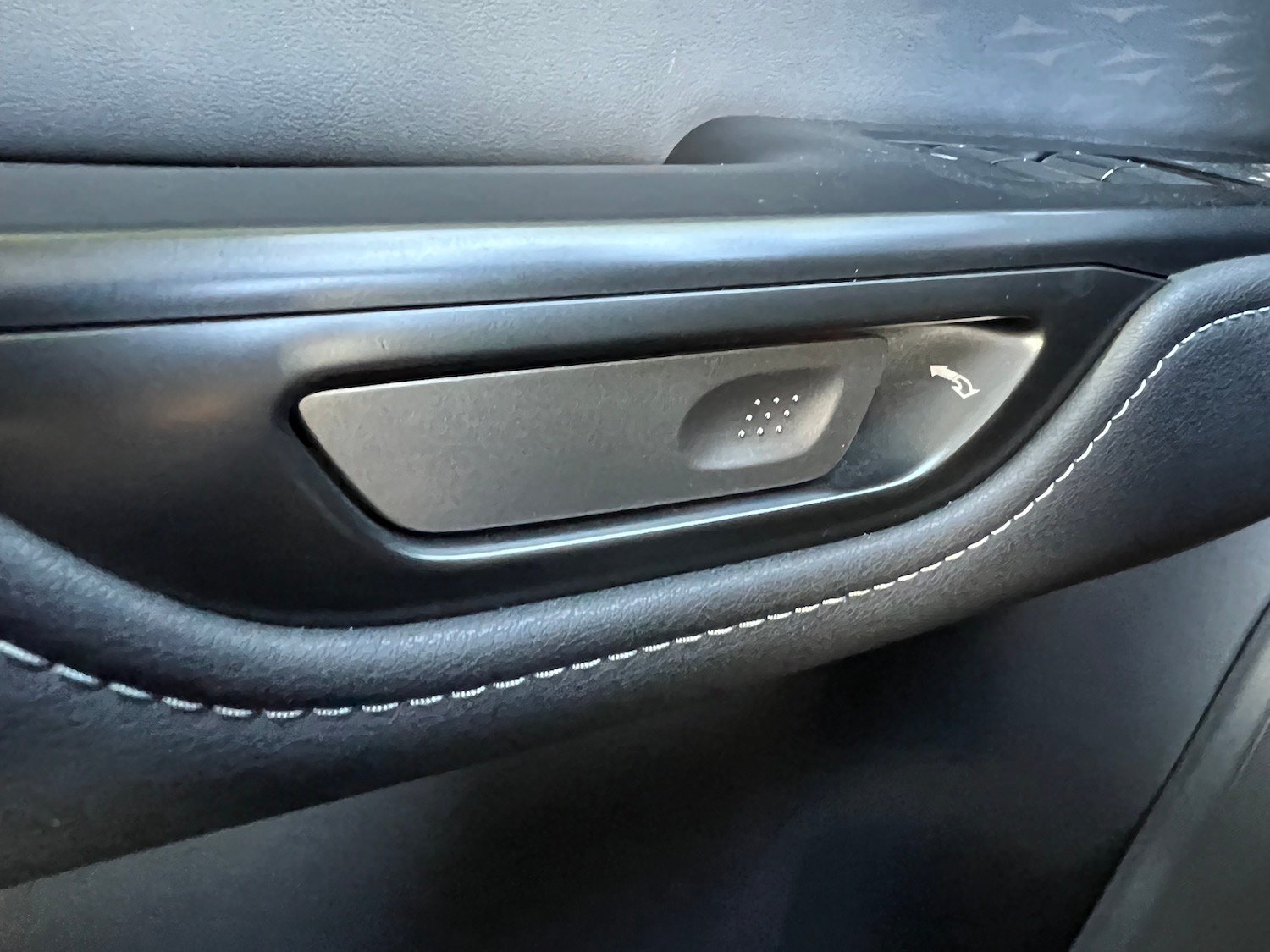 2023-Lexus RZ-digital-latch-JPG