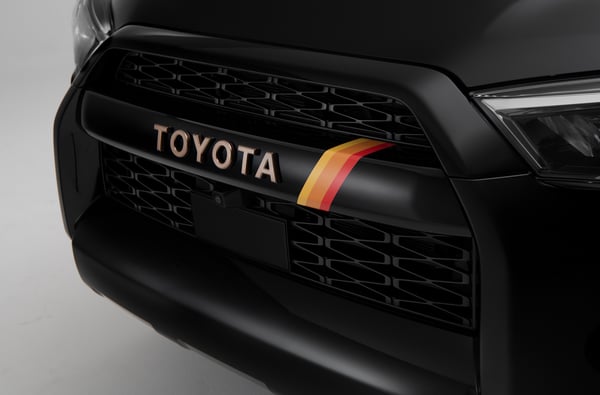 2023-Toyota-4Runner-40th-Anniversary-Black-grille-badge