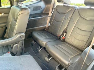 2023-cadillac-XT6-cabin-credit-carpro