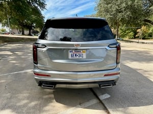 2023-cadillac-XT6-tail-end-credit-carpro