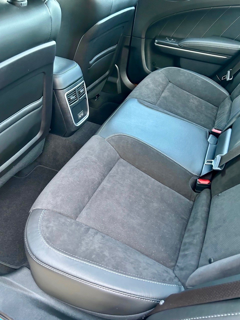 2023-dodge-charger-super-bee-rear-seat-carpro.