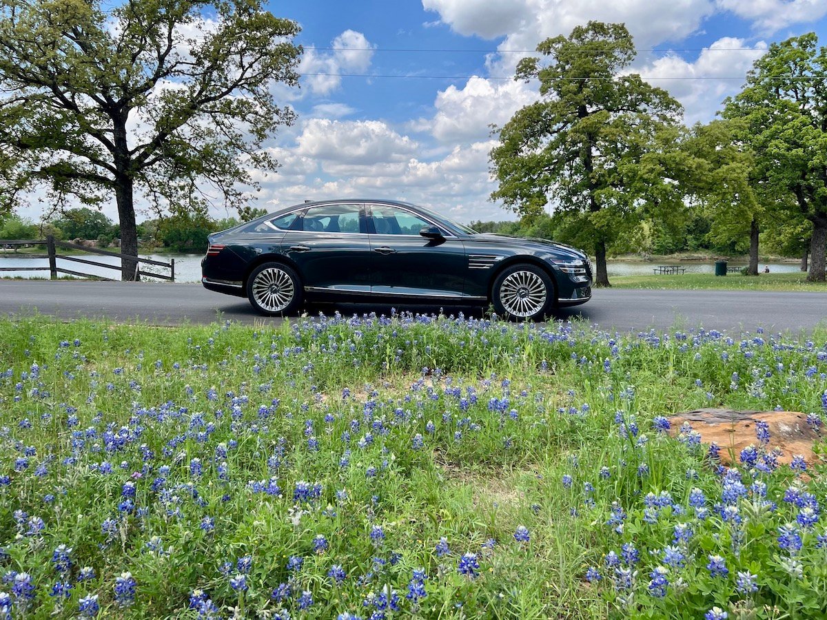 2023-genesis-g80-electriedi-bluebonnets-carpro