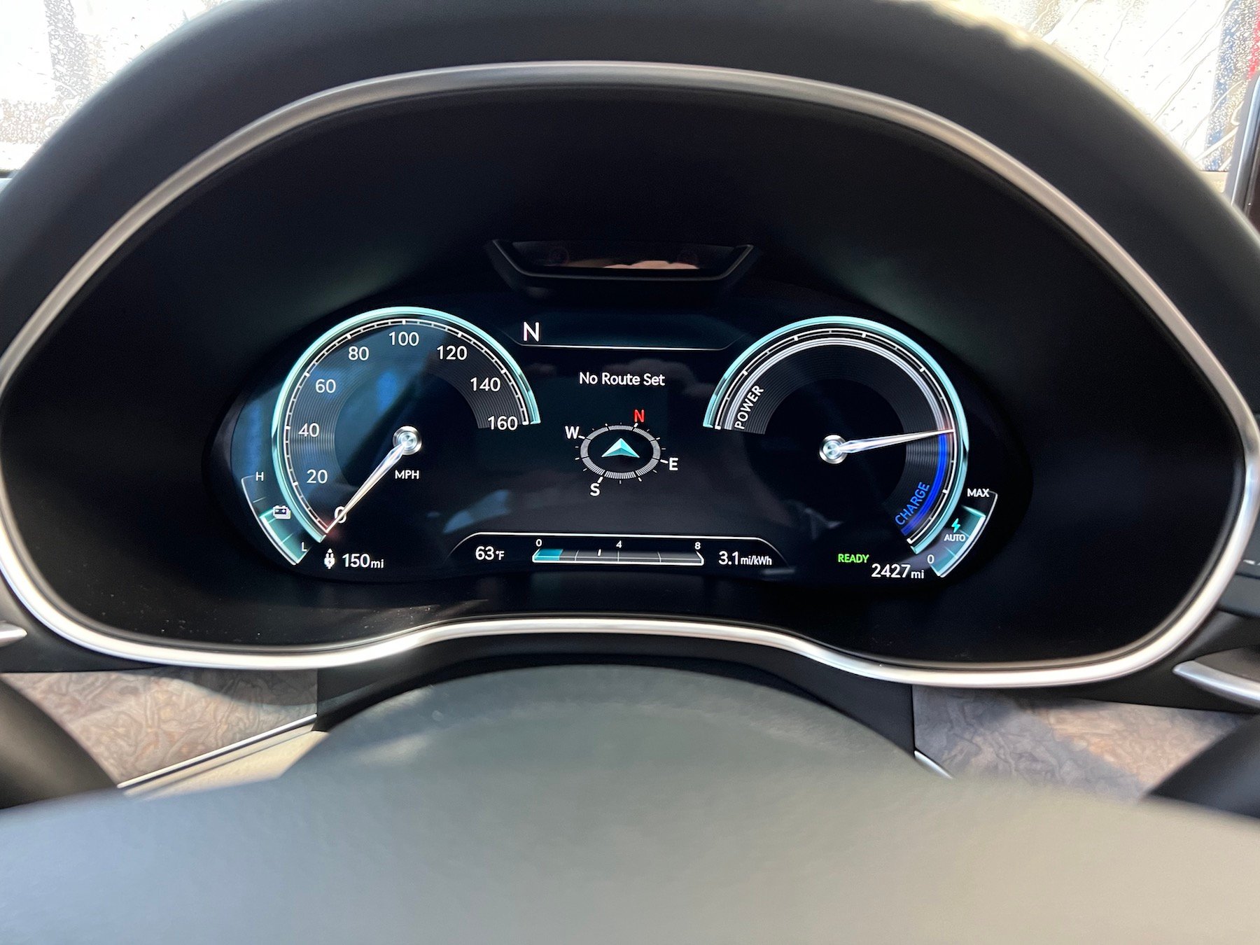 2023-genesis-g80-electrified-digital-display-1
