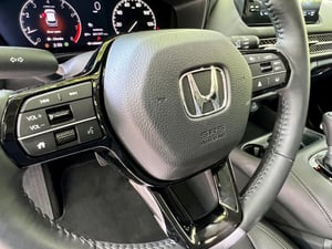 2023-honda-hr-v-steering-wheel-carrpro