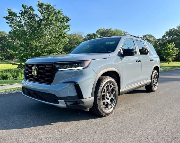 REVIEW:  All-New 2023 Honda Pilot AWD TrailSport