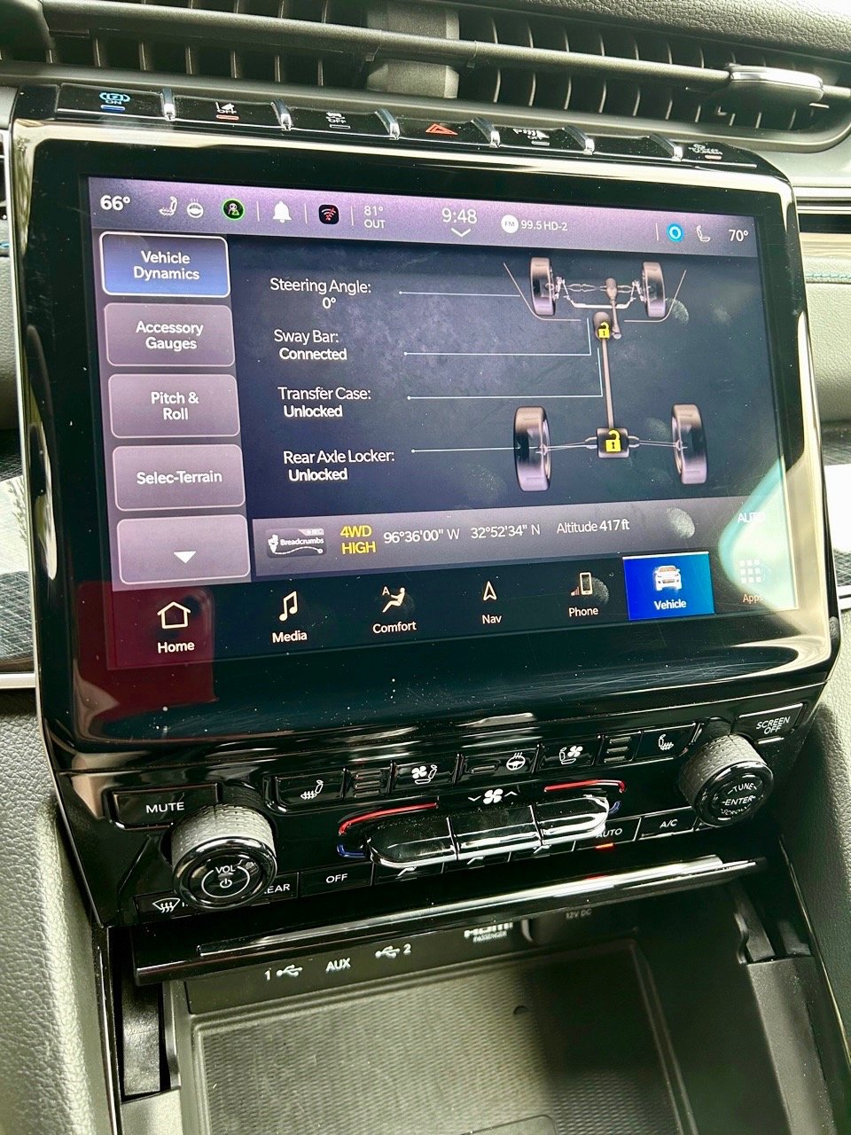 2023-jeep=grand-cherokee-4xe-trailhawk-touchscreen-carpro.