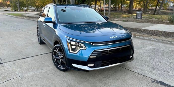 2023 Kia Niro Plug-In Hybrid Electric Review