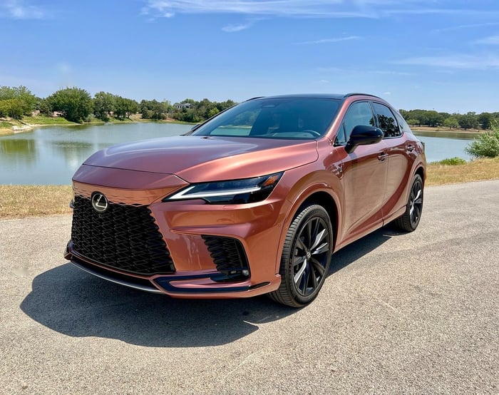 REVIEW: 2023 Lexus RX 500h F SPORT Performance AWD