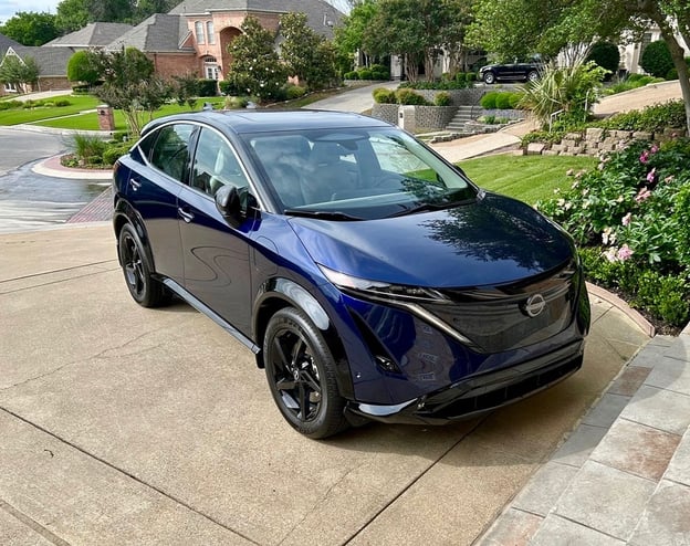 2023-nissan-ariya-empower-plus-feature-carpro-1404x1112