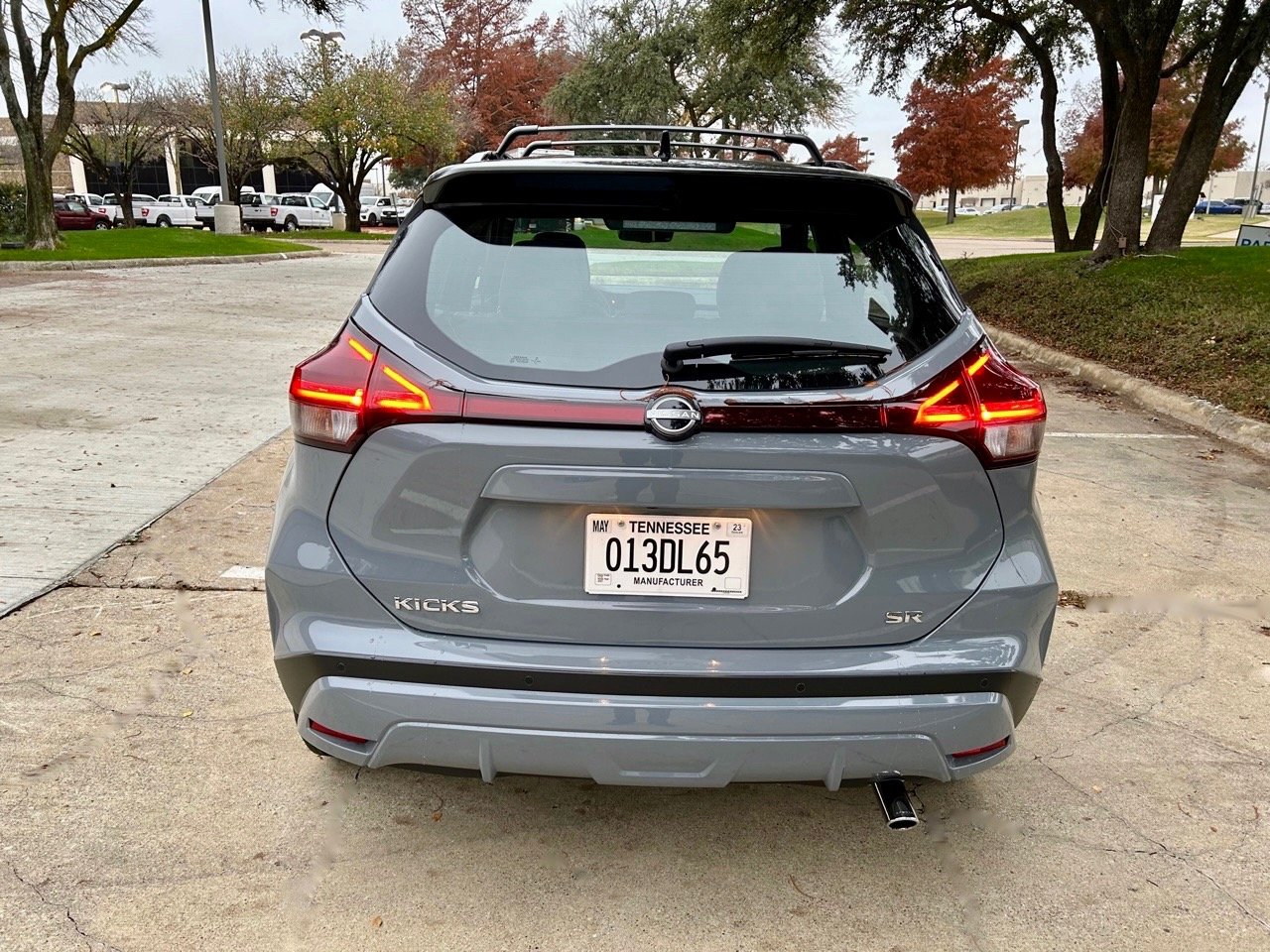 2023-nissan-kicks-tail-end