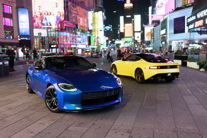 2023NissanZ_Time Square_1.jpg