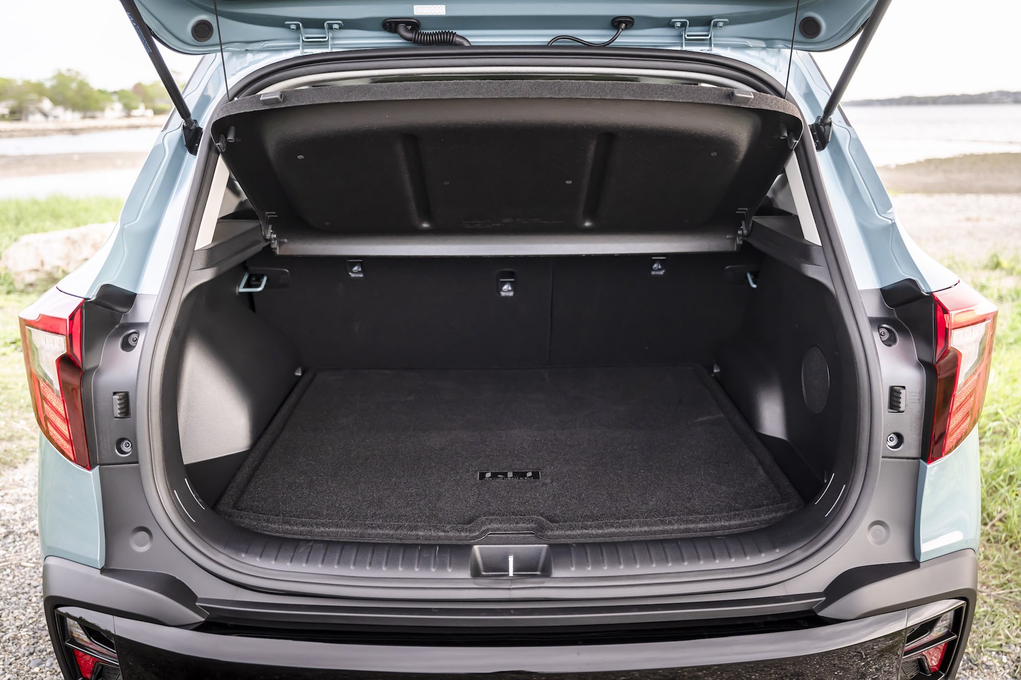 2024 Kia-Seltos-Pluton-Blue-cargo-Credit-Kia.