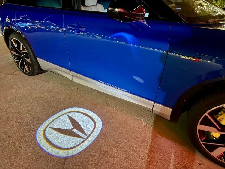 2024-Acura-ZDX-lighting--carpro .jpg