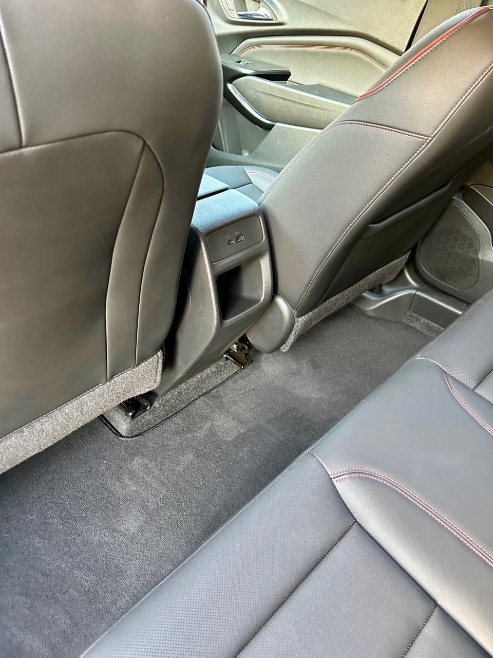 2024-Chevy-Trax-2RS- rear-seat-legroom-carpro