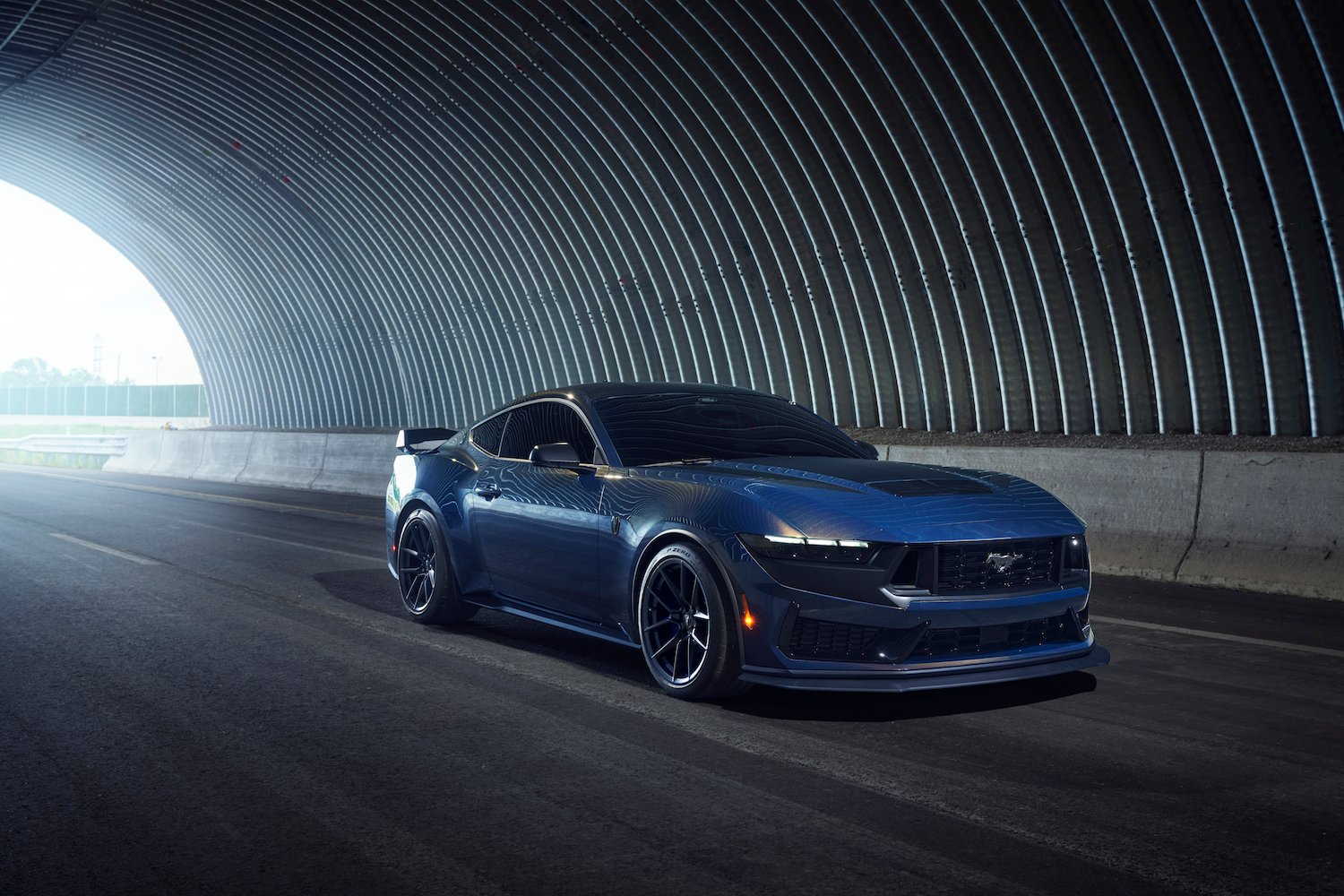2024-Ford-Mustan-Dark-Horse-credit-ford