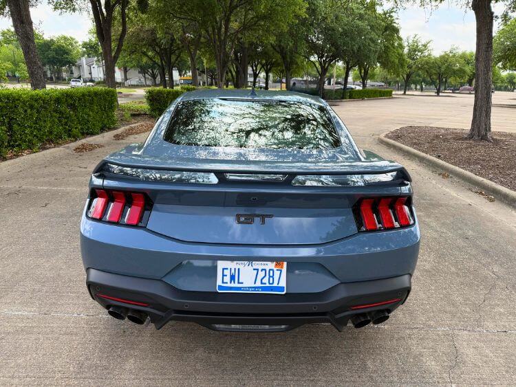 2024-Ford-Mustang-GT-Premium-tail-end-wing.carpro.jpg (1)