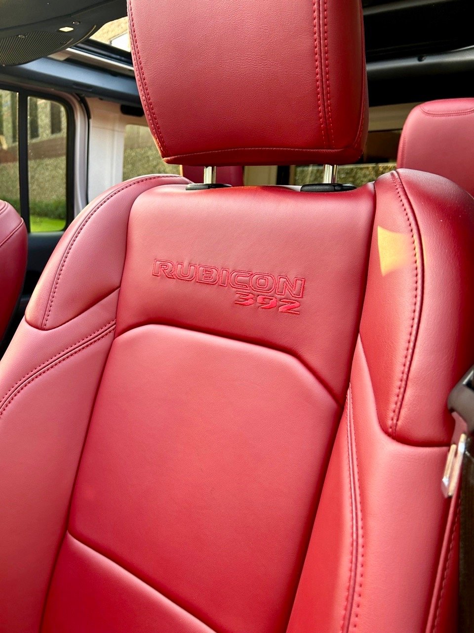 2024-Jeep Wrangler-Rubicon-392-carpro-red-leather.