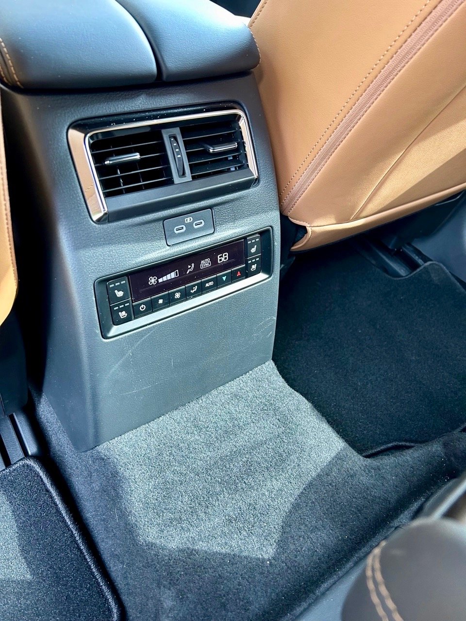 2024-Mazda-CX-90-back-seat-carpro